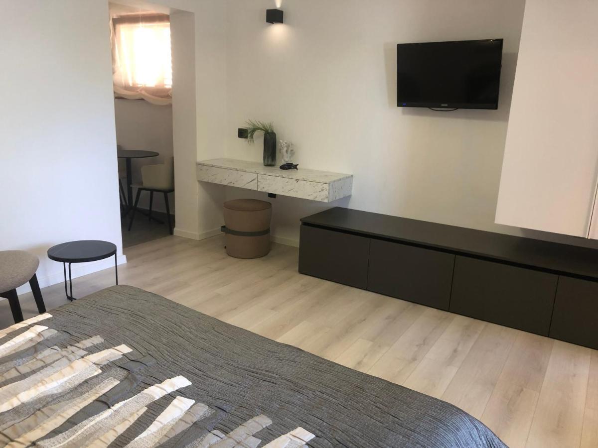 מאלי לוסיניי Apartments & Rooms Bianca מראה חיצוני תמונה