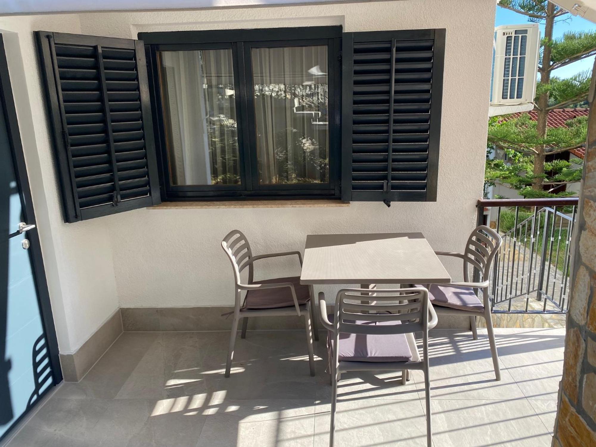 מאלי לוסיניי Apartments & Rooms Bianca מראה חיצוני תמונה