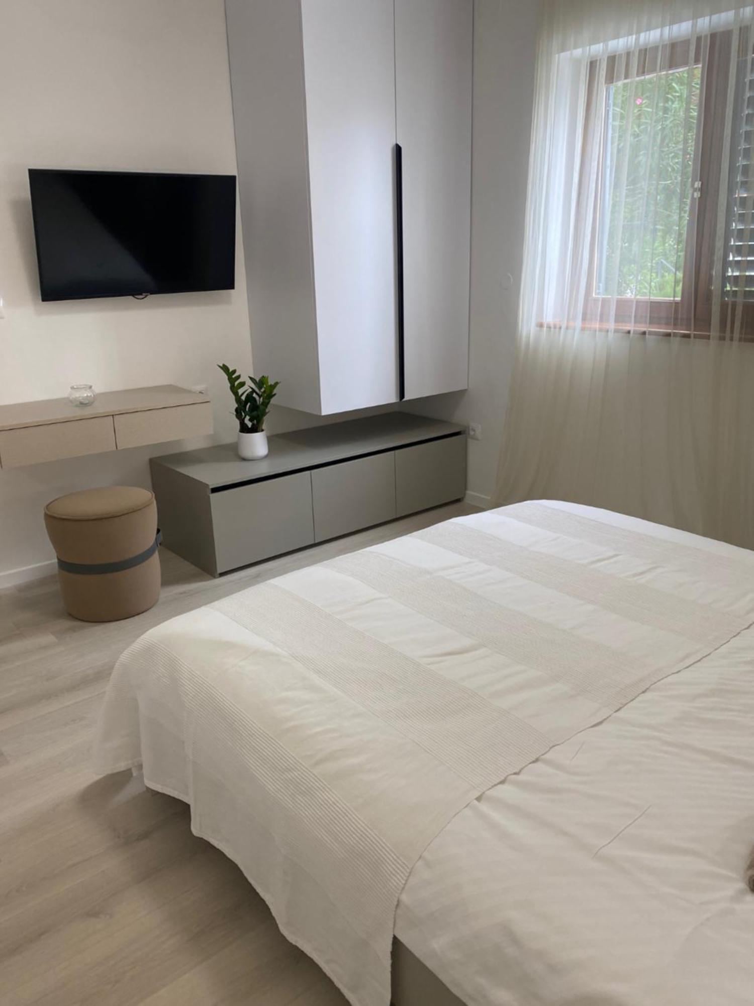 מאלי לוסיניי Apartments & Rooms Bianca מראה חיצוני תמונה