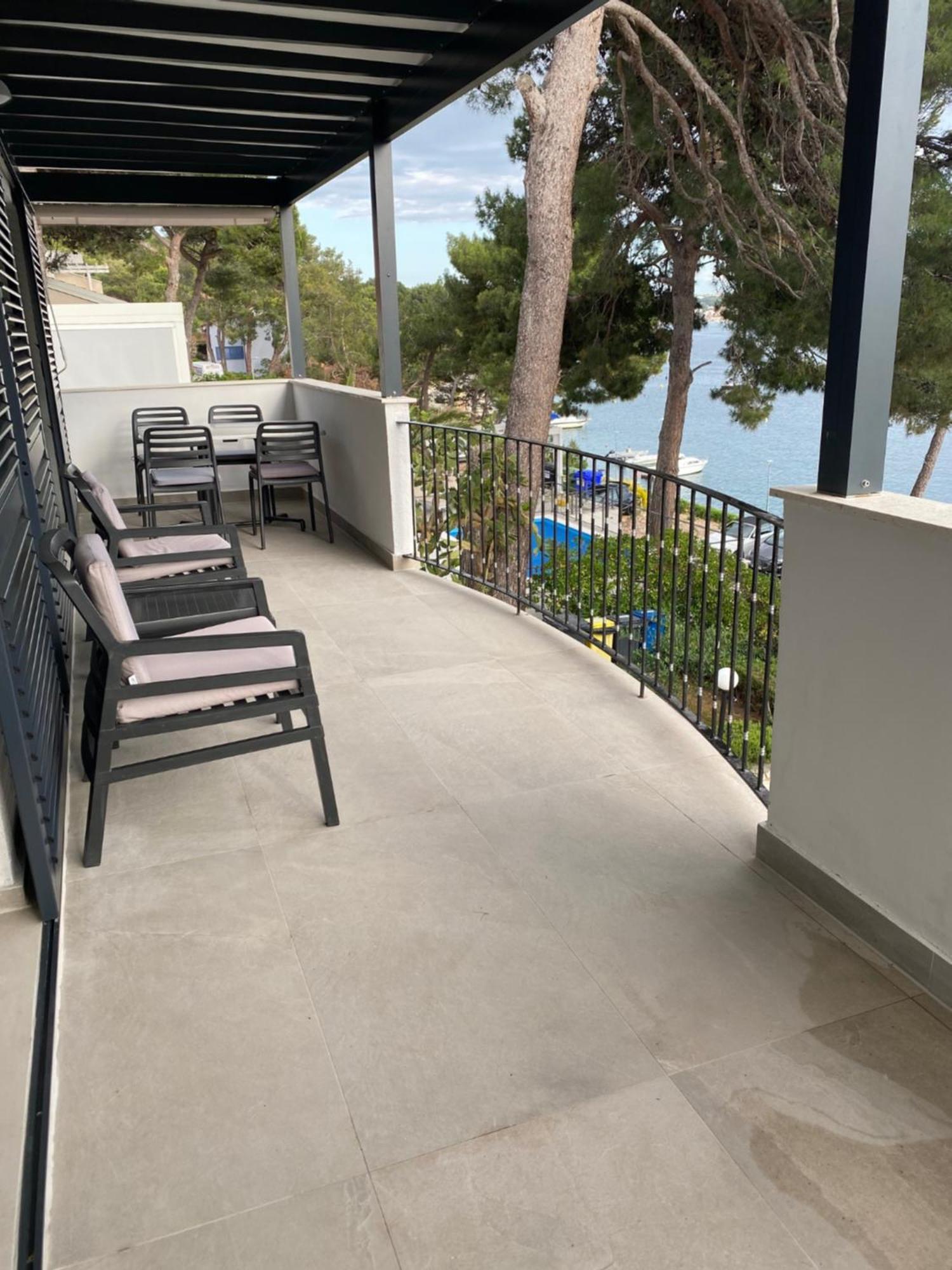 מאלי לוסיניי Apartments & Rooms Bianca מראה חיצוני תמונה
