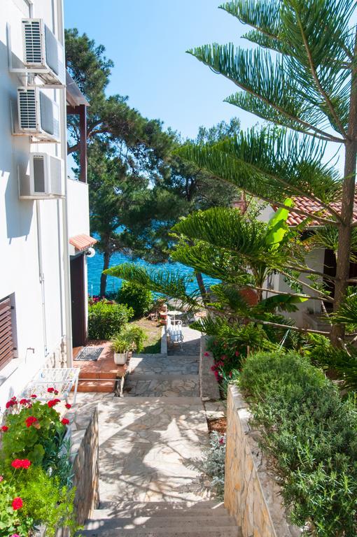 מאלי לוסיניי Apartments & Rooms Bianca מראה חיצוני תמונה